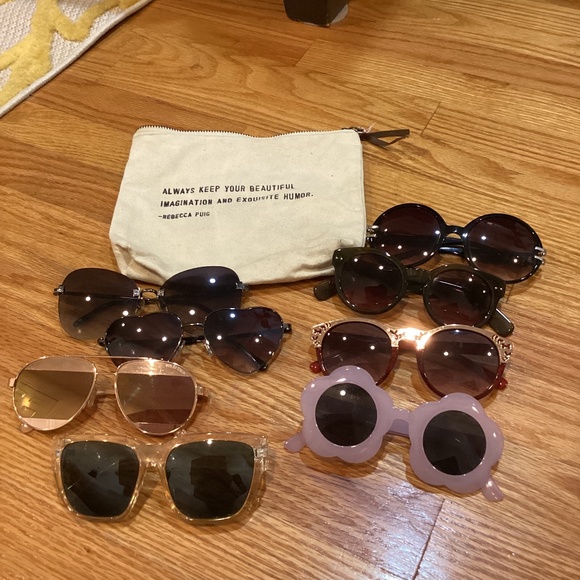 Accessories - Bag with Sunglasses